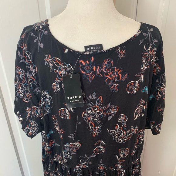 TORRID•DRESS - Picture 4 of 10